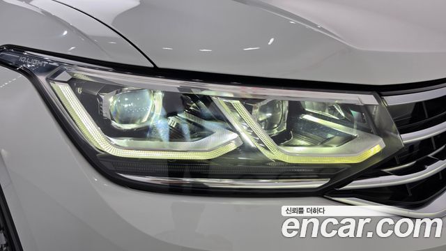 Volkswagen Tiguan (II) 2.0 TDI Prestige 2021 — фото 22
