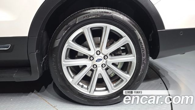 Ford Explorer 2.3 Limited 4WD 5th 2016 — фото 21