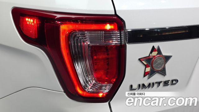 Ford Explorer 2.3 Limited 4WD 5th 2016 — фото 23