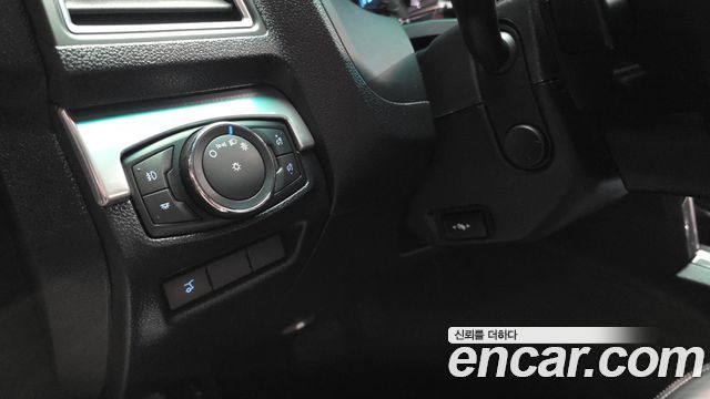 Ford Explorer 2.3 Limited 4WD 5th 2016 — фото 29