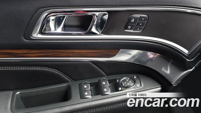 Ford Explorer 2.3 Limited 4WD 5th 2016 — фото 30