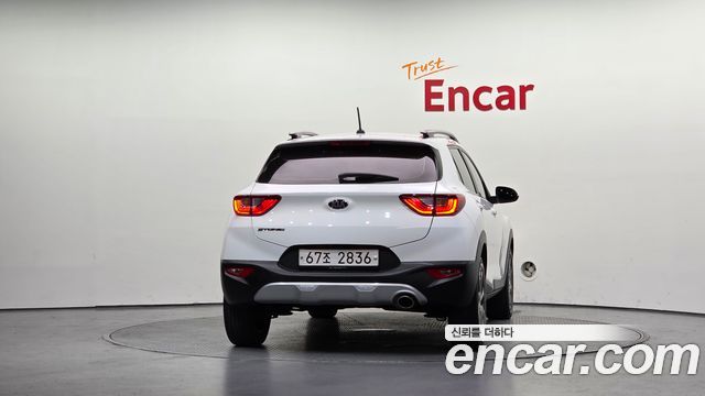 Kia Stonic 1.4 Trendy 2018 — фото 4