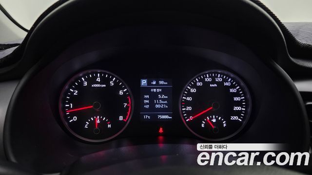 Kia Stonic 1.4 Trendy 2018 — фото 8
