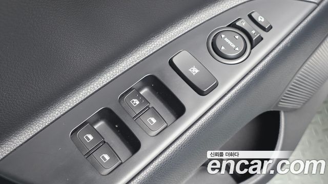 Kia Stonic 1.4 Trendy 2018 — фото 12