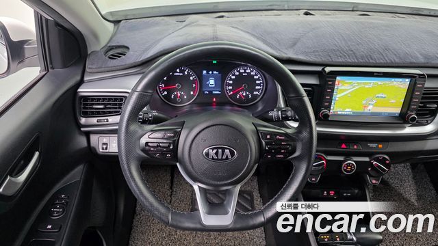 Kia Stonic 1.4 Trendy 2018 — фото 14