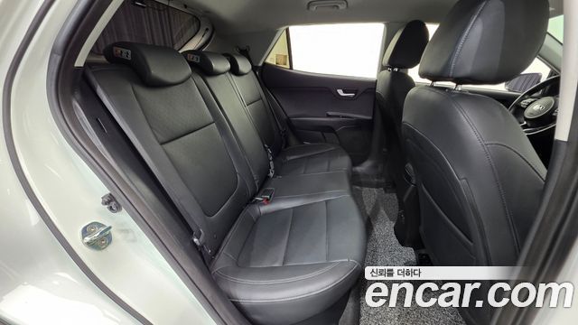 Kia Stonic 1.4 Trendy 2018 — фото 19