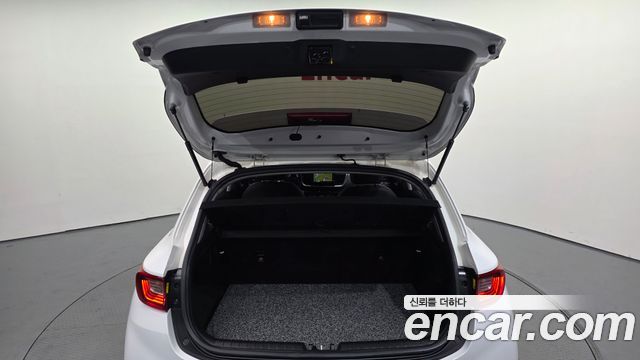 Kia Stonic 1.4 Trendy 2018 — фото 20
