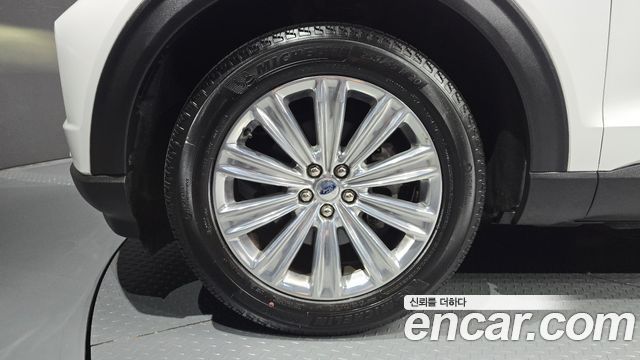 Ford Explorer (VI) 2.3 LimIted 4WD 2020 — фото 5