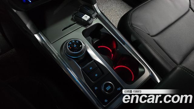 Ford Explorer (VI) 2.3 LimIted 4WD 2020 — фото 9
