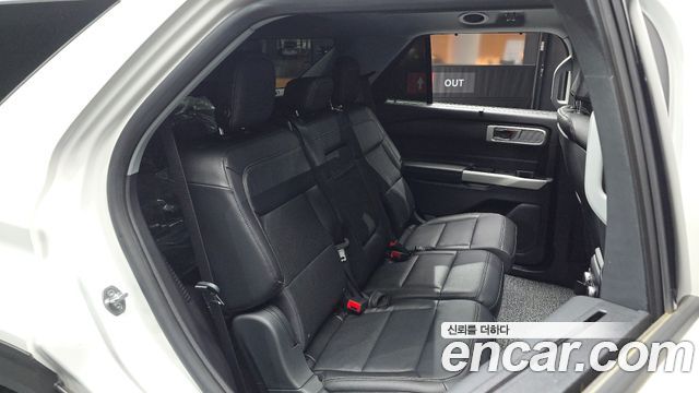 Ford Explorer (VI) 2.3 LimIted 4WD 2020 — фото 11