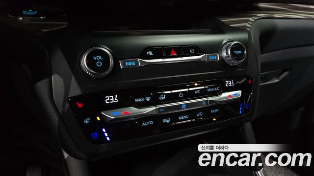 Ford Explorer (VI) 2.3 LimIted 4WD 2020 — фото 19