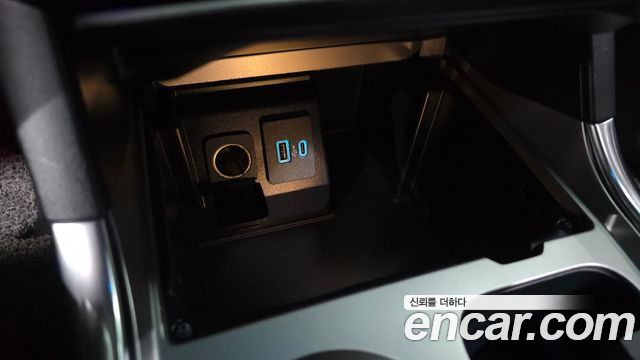 Ford Explorer (VI) 2.3 LimIted 4WD 2020 — фото 20