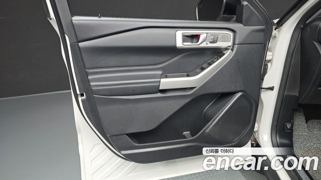 Ford Explorer (VI) 2.3 LimIted 4WD 2020 — фото 24
