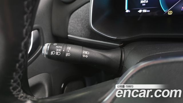 Renault Korea Zoe Intens Eco 2021 — фото 17