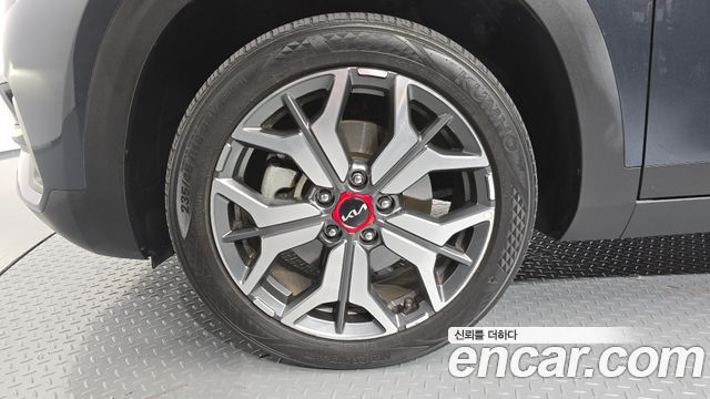 Kia Seltos Gasoline 1.6 Turbo 2WD Signature 2022 — фото 5