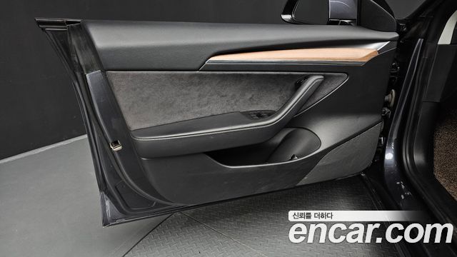 Tesla Model 3 Long Range AWD 2021 — фото 24