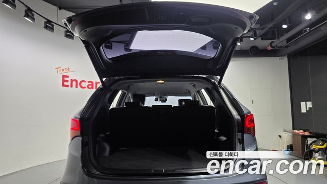 Hyundai Santa Fe The Prime Diesel 2.0 2WD Value Plus 2018 — фото 20