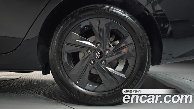 Hyundai Avante (CN7) 1.6 Inspiration 2023 — фото 21