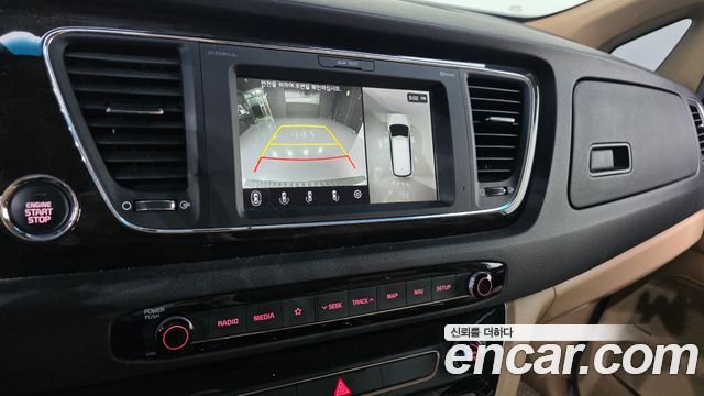 Kia Carnival Gasoline 9-Seater Noblesse Special 2019 — фото 15