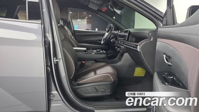 Hyundai Tucson (NX4) Gasoline 1.6 Turbo 2WD Inspiration 2025 — фото 26
