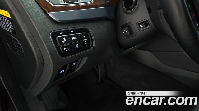 Hyundai Equus (New) VS380 Exclusive 2013 — фото 16