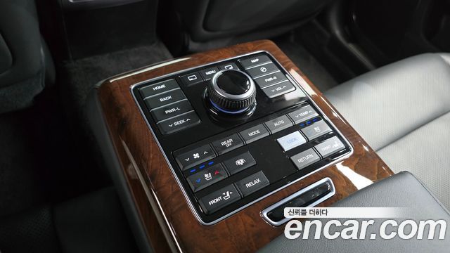 Hyundai Equus (New) VS380 Exclusive 2013 — фото 18