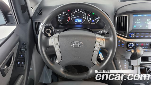 Hyundai Grand Starex Wagon 11-Seater Modern 2021 — фото 13