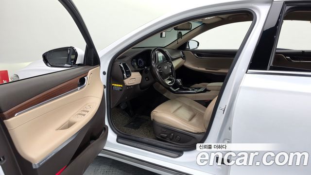 Hyundai Grandeur Hybrid (IG) Exclusive Special 2019 — фото 10