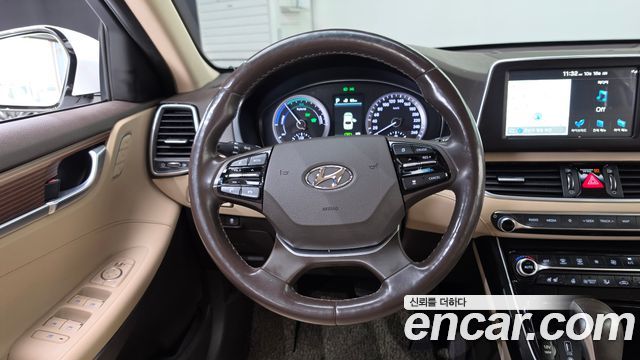 Hyundai Grandeur Hybrid (IG) Exclusive Special 2019 — фото 13