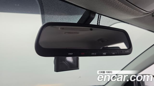 Kia Stonic 1.4 Prestige 2020 — фото 18
