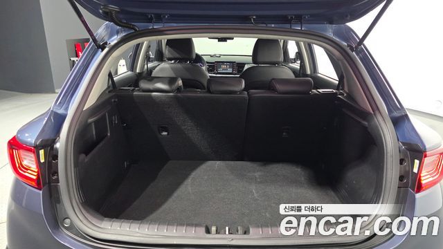 Kia Stonic 1.4 Prestige 2020 — фото 20