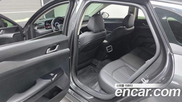Kia K5 (III) 2.0 Prestige 2022 — фото 11
