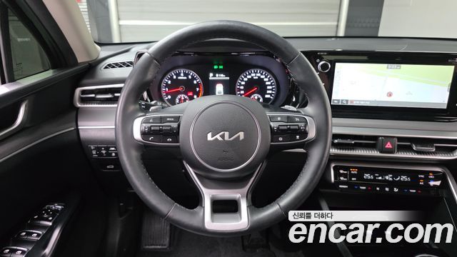Kia K5 (III) 2.0 Prestige 2022 — фото 12
