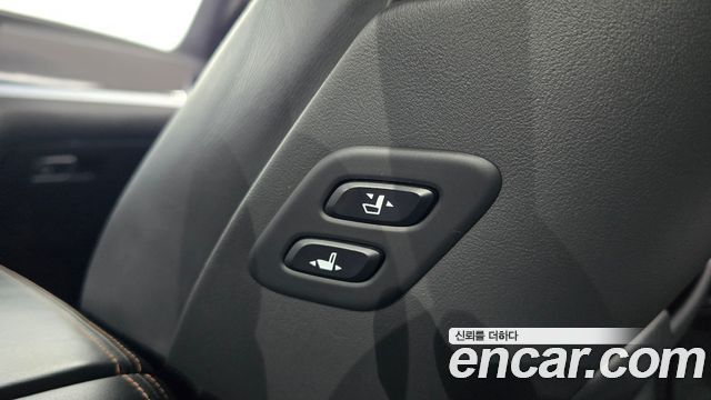 Genesis G80 3.3 T-GDI AWD Sport 2018 — фото 30