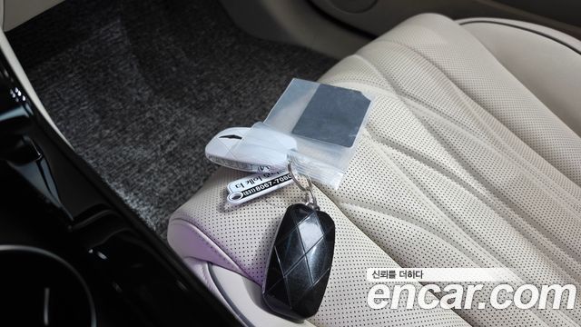 Genesis G80 (RG3) Gasoline 2.5 Turbo AWD 2025 — фото 15