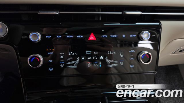 Genesis G80 (RG3) Gasoline 2.5 Turbo AWD 2025 — фото 32