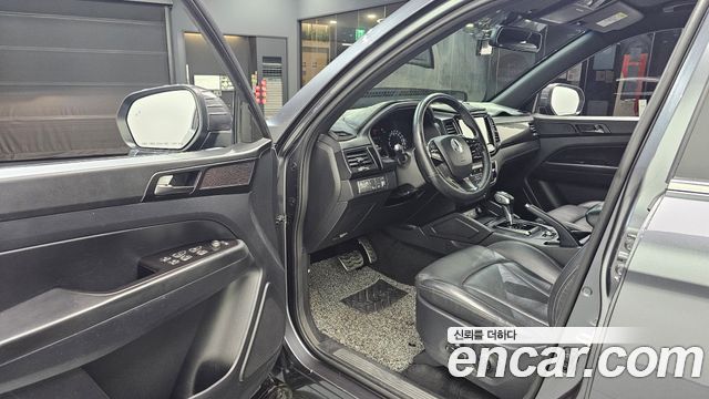 KG Mobility (SsangYong) Rexton Sports Khan Diesel 2.2 4WD Dynamic Edition (5-Link) 2021 — фото 10