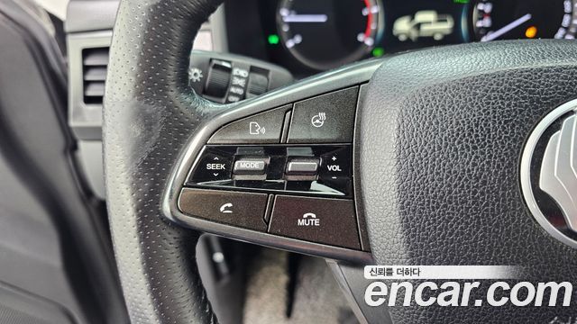 KG Mobility (SsangYong) Rexton Sports Khan Diesel 2.2 4WD Dynamic Edition (5-Link) 2021 — фото 20