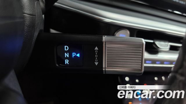 Hyundai Grandeur (GN7) 3.5 LPG 2WD (Taxi) Deluxe 2023 — фото 9