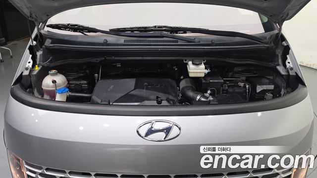 Hyundai Staria Cargo 3-Seater Modern 2022 — фото 6