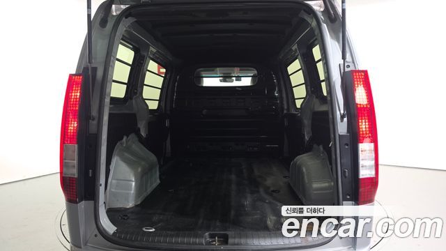 Hyundai Staria Cargo 3-Seater Modern 2022 — фото 17