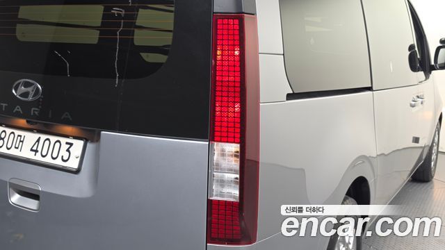 Hyundai Staria Cargo 3-Seater Modern 2022 — фото 23