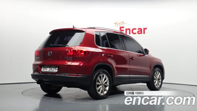 Volkswagen Tiguan 2.0 TDI Comfort 5N 2015 — фото 2