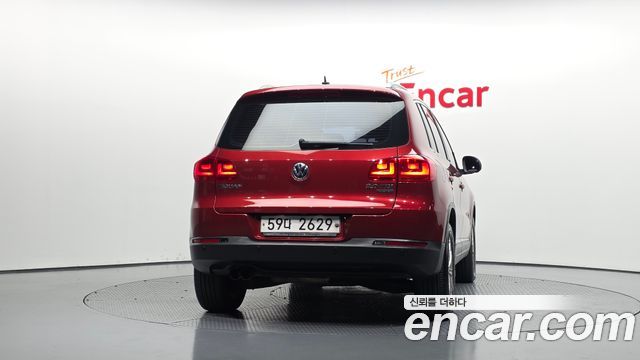 Volkswagen Tiguan 2.0 TDI Comfort 5N 2015 — фото 4