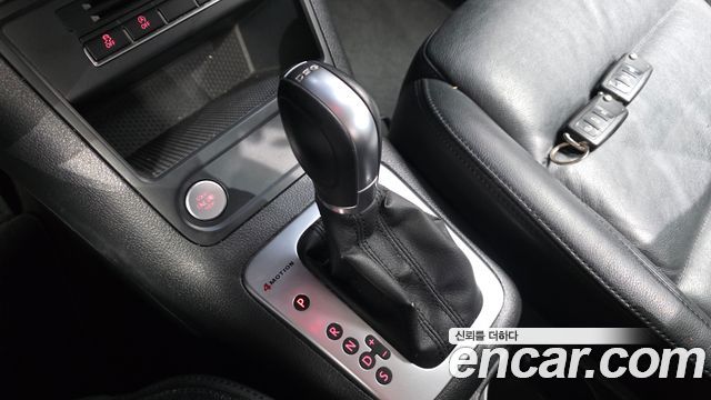 Volkswagen Tiguan 2.0 TDI Comfort 5N 2015 — фото 9