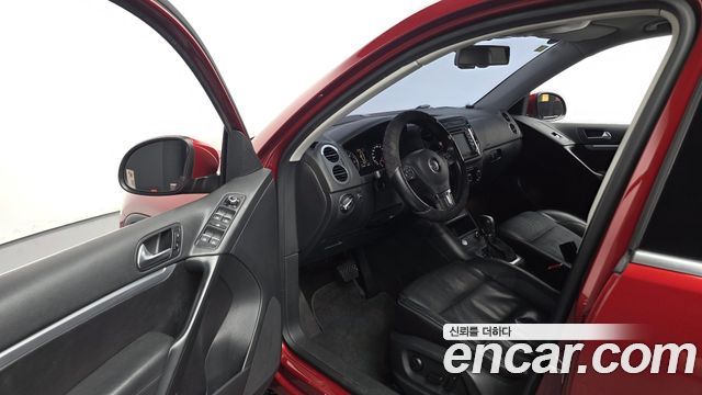 Volkswagen Tiguan 2.0 TDI Comfort 5N 2015 — фото 10