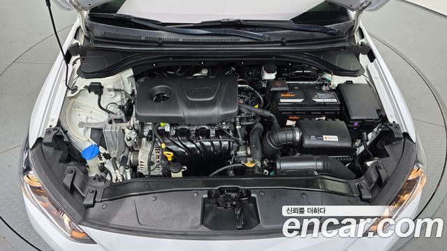 Hyundai Avante (AD) 1.6 GDI Value Plus 2018 — фото 6