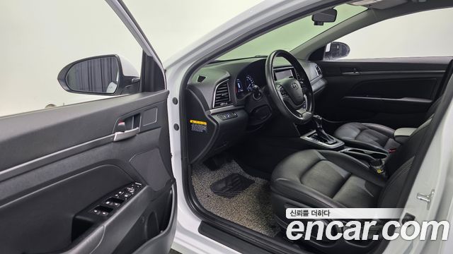 Hyundai Avante (AD) 1.6 GDI Value Plus 2018 — фото 11