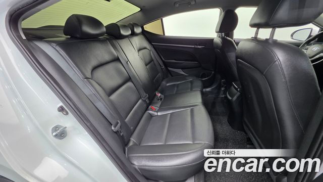 Hyundai Avante (AD) 1.6 GDI Value Plus 2018 — фото 20