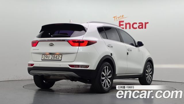 Kia Sportage (IV) Gasoline 2.0 2WD Noblesse 2018 — фото 2
